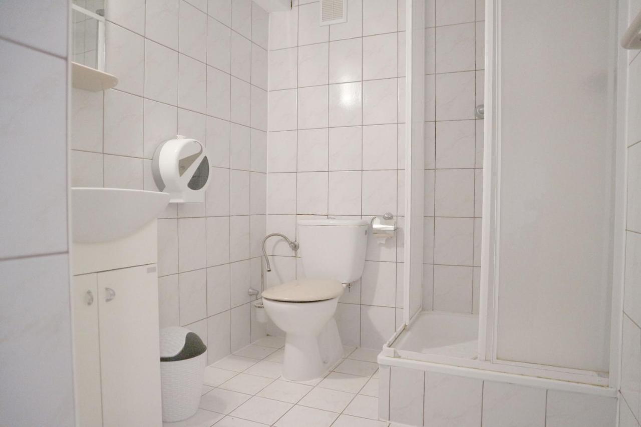 Pensjonat I Restauracja U Zdzicha Rowy  Dış mekan fotoğraf